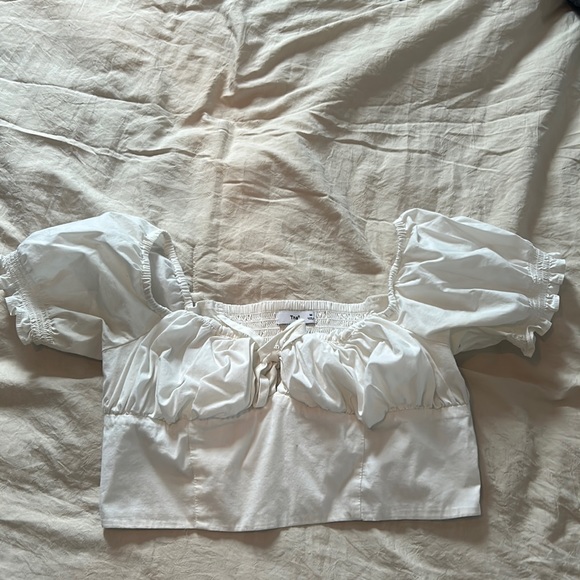 Beautiful cropped top - Picture 1 of 1